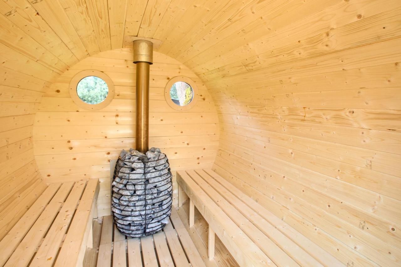 Rozpravkova Hajenka V Nizkych Tatrach Vila Brezno Exterior foto